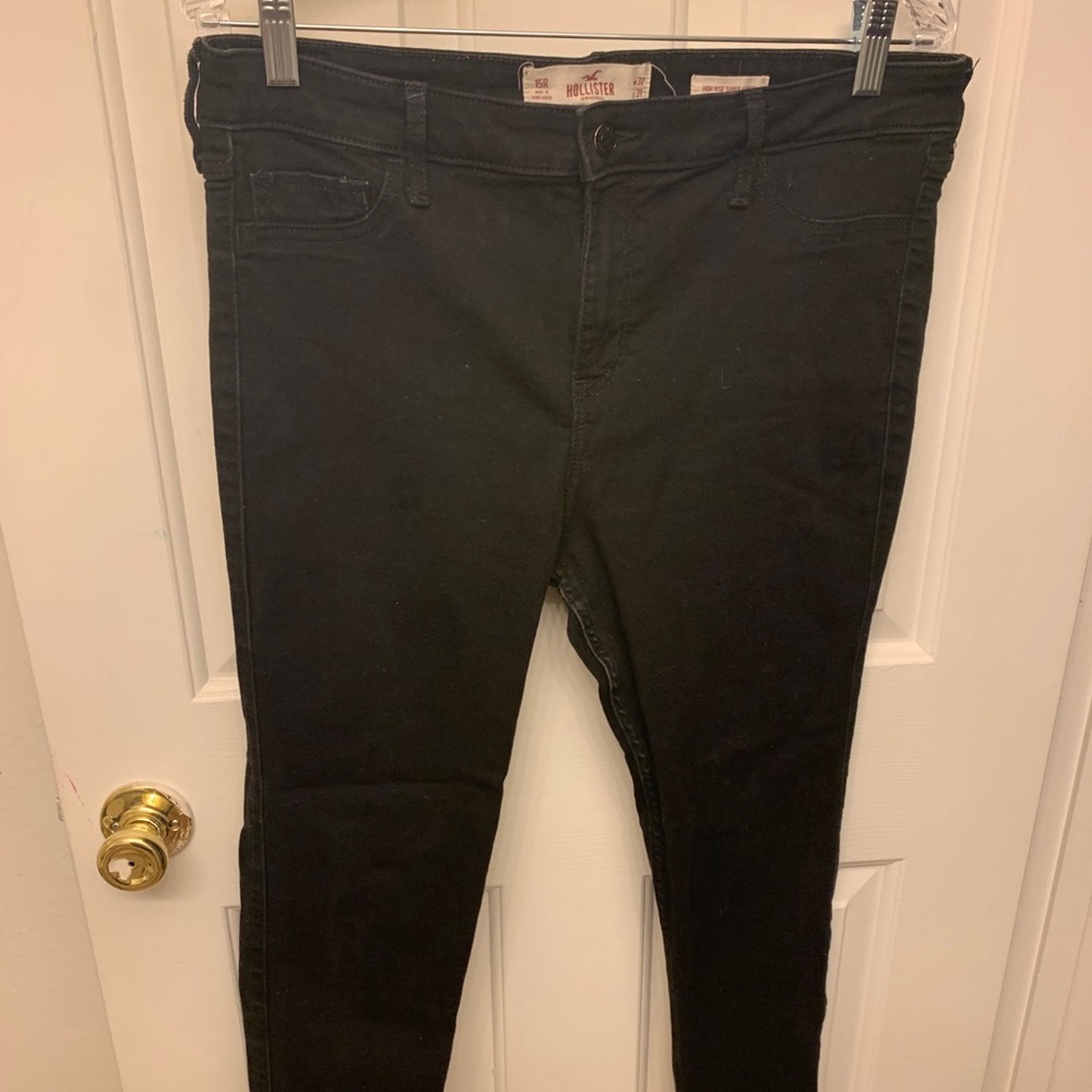 🖤HOLLISTER HIGH RISE SUPER SKINNY BLACK JEANS